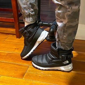 The North Face thermoball pull-on winter boots